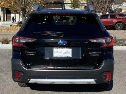 2022 Subaru Outback Touring