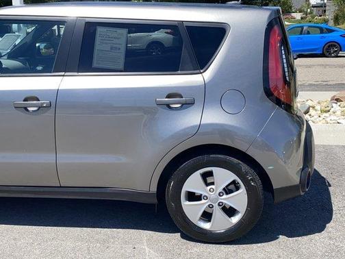 Titanium Gray 2016 Kia Soul Base
