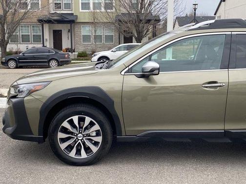 2025 Subaru Outback Touring XT