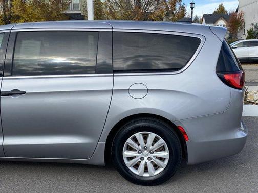 2019 Chrysler Pacifica L