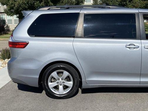 2015 Toyota Sienna LE