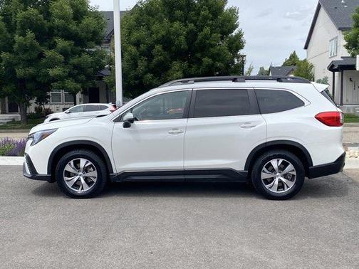 Crystal White Pearl 2023 Subaru Ascent Premium 7-Passenger