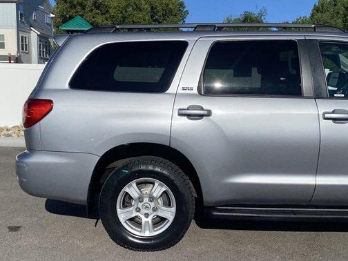 2017 Toyota Sequoia SR5