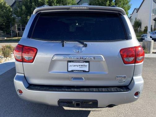 2017 Toyota Sequoia SR5