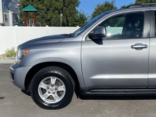 2017 Toyota Sequoia SR5