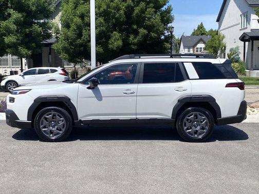Crystal White Pearl 2026 Subaru Outback Premium