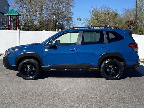Geyser Blue 2022 Subaru Forester Wilderness