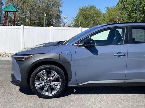 Harbor Mist Gray Pearl 2023 Subaru Solterra Limited