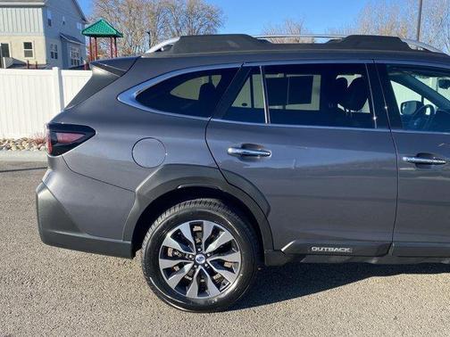 2023 Subaru Outback Touring XT