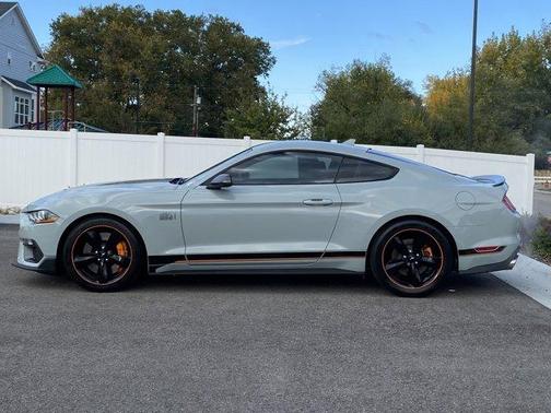 2022 Ford Mustang Mach 1