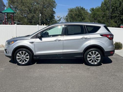 Ingot Silver 2017 Ford Escape SE