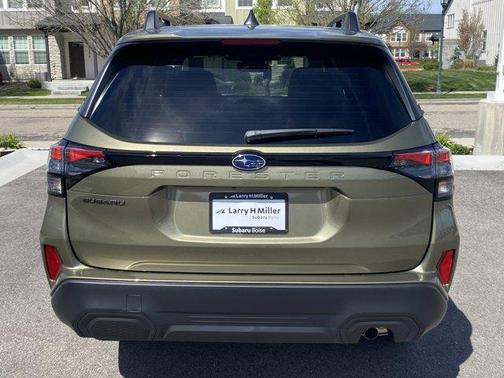 Autumn Green Metallic 2026 Subaru Forester Premium