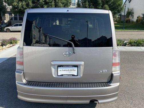 2005 Scion xB