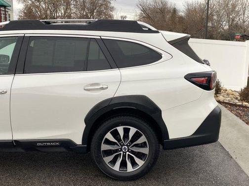 2023 Subaru Outback Touring XT