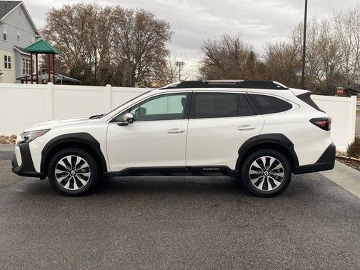 2023 Subaru Outback Touring XT