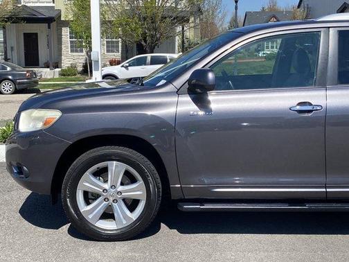 Magnetic Gray Metallic 2008 Toyota Highlander Limited