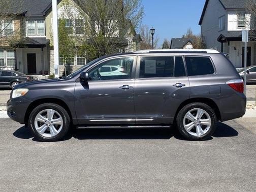 Magnetic Gray Metallic 2008 Toyota Highlander Limited
