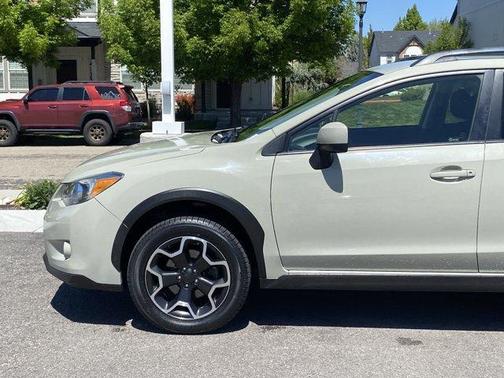 Desert Khaki 2014 Subaru XV Crosstrek 2.0i Premium