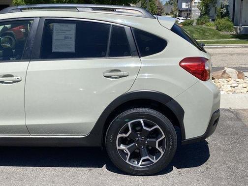 Desert Khaki 2014 Subaru XV Crosstrek 2.0i Premium