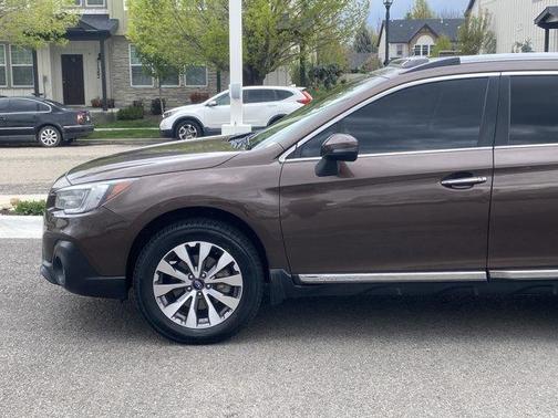 2019 Subaru Outback 3.6R Touring