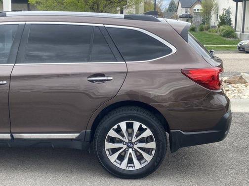 2019 Subaru Outback 3.6R Touring