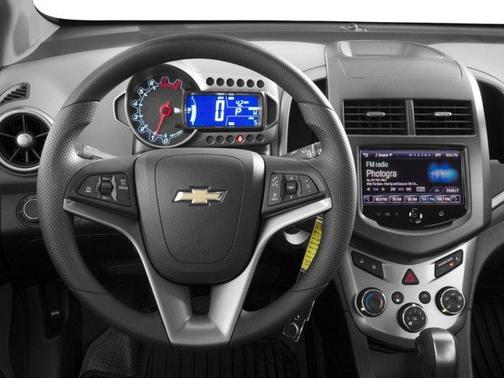 Silver Ice Metallic 2016 Chevrolet Sonic LT