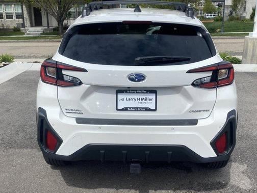 Crystal White Pearl 2025 Subaru Crosstrek Limited