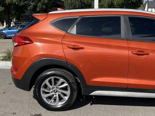 2017 Hyundai TUCSON SE Plus