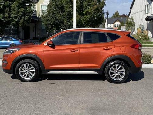 2017 Hyundai TUCSON SE Plus