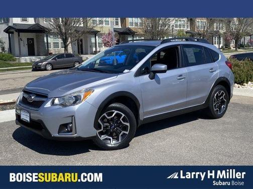 Ice Silver Metallic 2017 Subaru Crosstrek 2.0i Premium