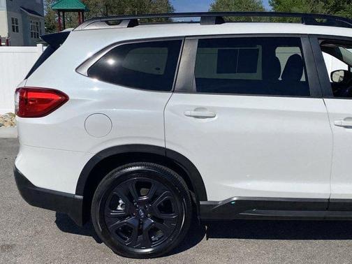 Crystal White Pearl 2025 Subaru Ascent Onyx Edition Touring