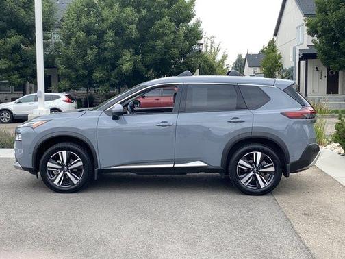 Boulder Gray Pearl 2023 Nissan Rogue Platinum