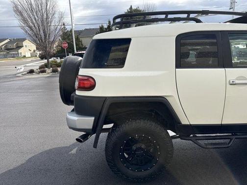 Iceberg 2012 Toyota FJ Cruiser Base