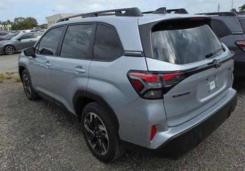 2025 Subaru Forester Hybrid Premium Hybrid