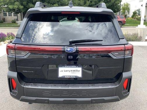 Crystal Black Silica 2026 Subaru Outback Premium