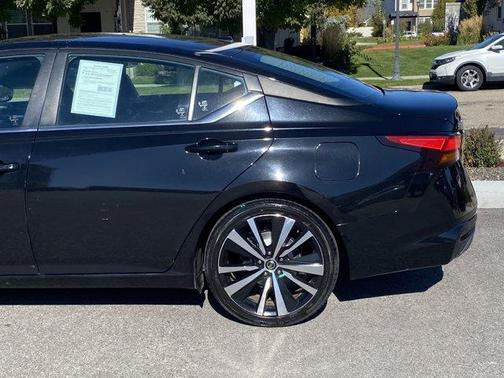 2021 Nissan Altima 2.5 SR