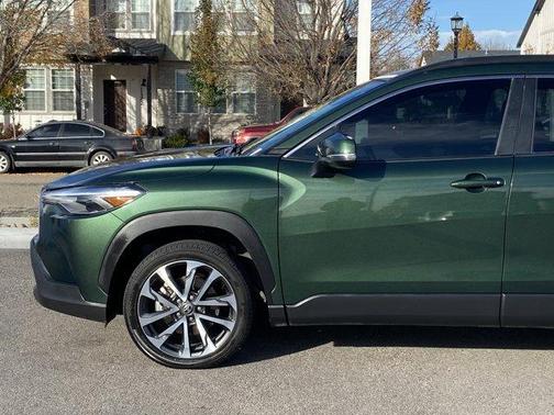 2022 Toyota Corolla Cross XLE