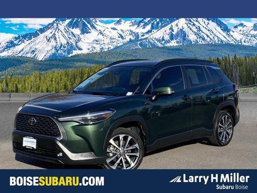 2022 Toyota Corolla Cross XLE