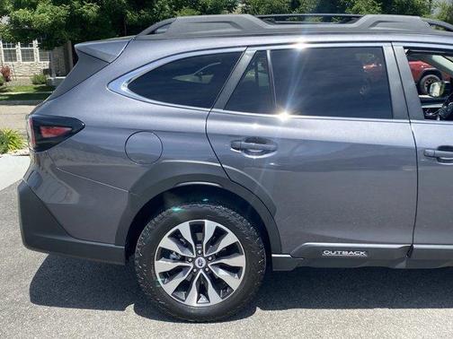 Magnetite Gray Metallic 2025 Subaru Outback Limited