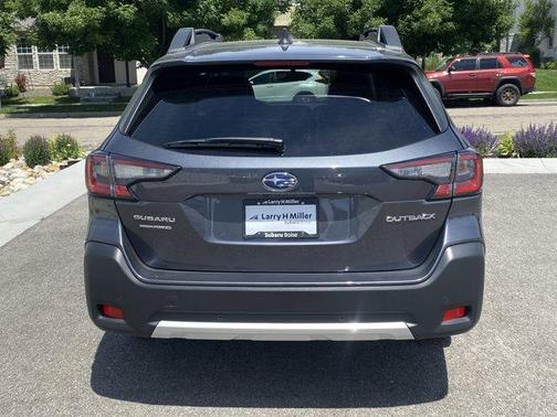Magnetite Gray Metallic 2025 Subaru Outback Limited