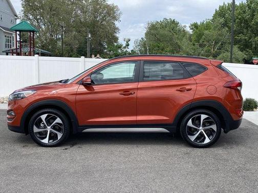 Sedona Sunset 2017 Hyundai TUCSON Value