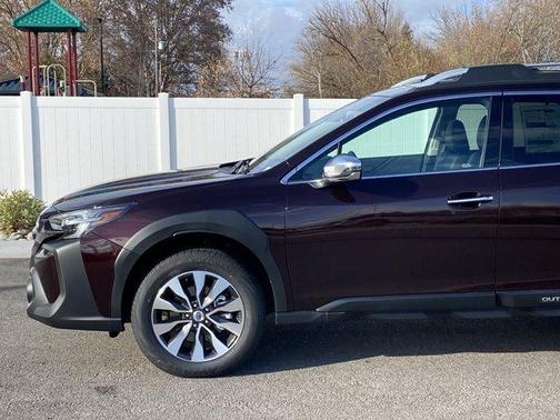 2025 Subaru Outback Touring XT