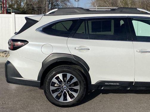 2024 Subaru Outback Touring XT