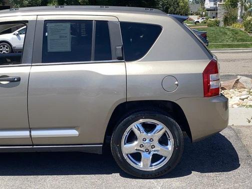 Light Khaki Metallic 2007 Jeep Compass Limited