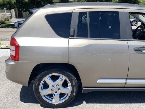 Light Khaki Metallic 2007 Jeep Compass Limited