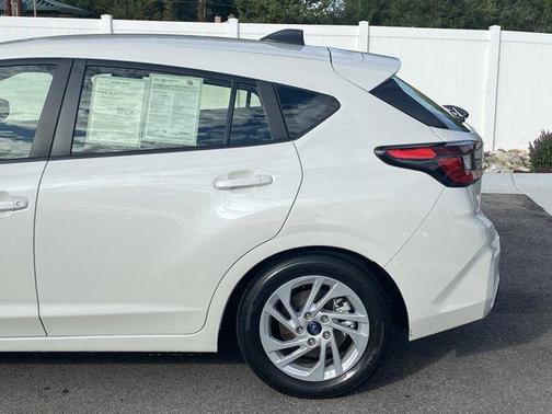 2024 Subaru Impreza Base