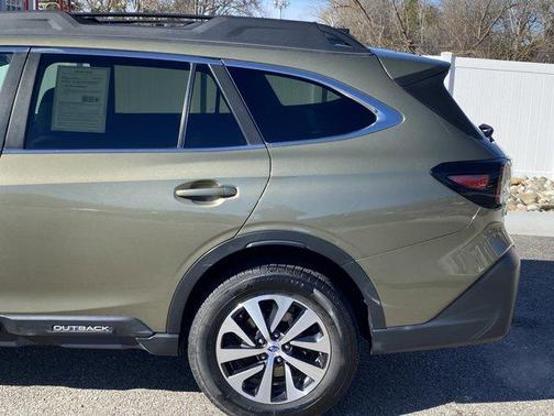2022 Subaru Outback Premium