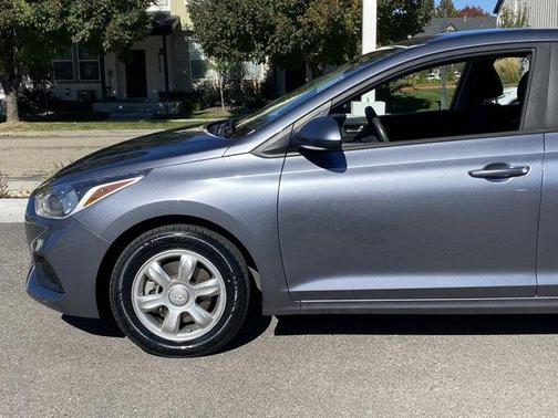 2019 Hyundai Accent SE