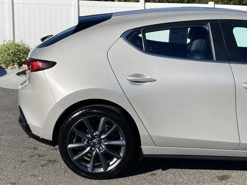 2024 Mazda Mazda3 FWD w/Preferred Package