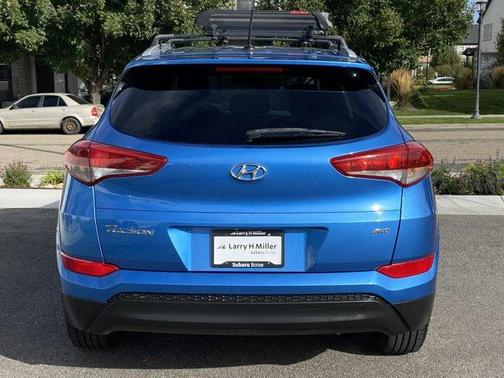 2016 Hyundai TUCSON SE